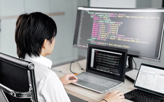 舟山 api php源码,下载的php源码怎么运行呢？